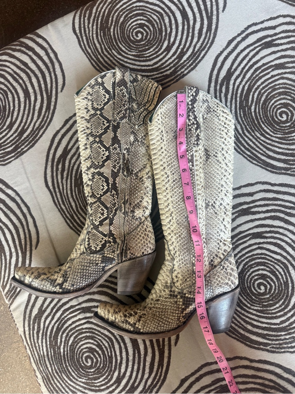 Corral Python leather boots! - Picture 2 of 7